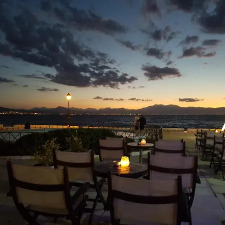 Plaza 3* Лоутраки