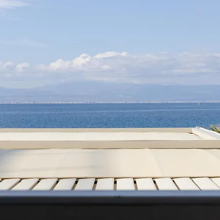 Plaza Hotel Loutráki