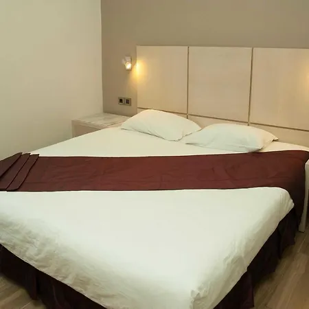 Plaza Hotell 3*