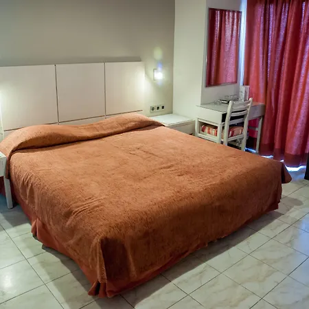 Plaza Hotel Loutráki