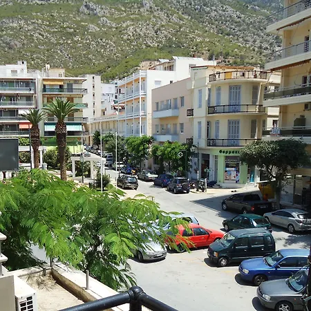 Plaza Lutráki