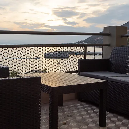 Hotel Plaza Loutráki