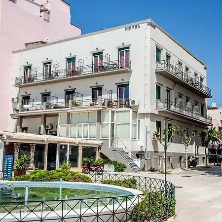 Plaza 3* لوتراكي