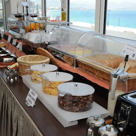 Plaza Hotel Loutraki (Corinthia)
