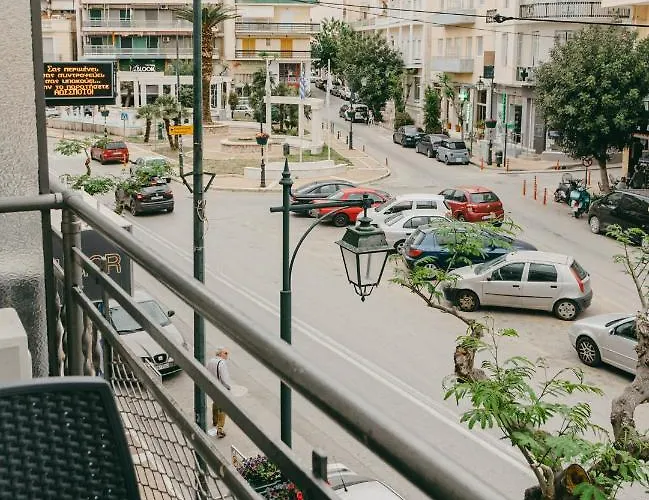 فندق Plaza لوتراكي