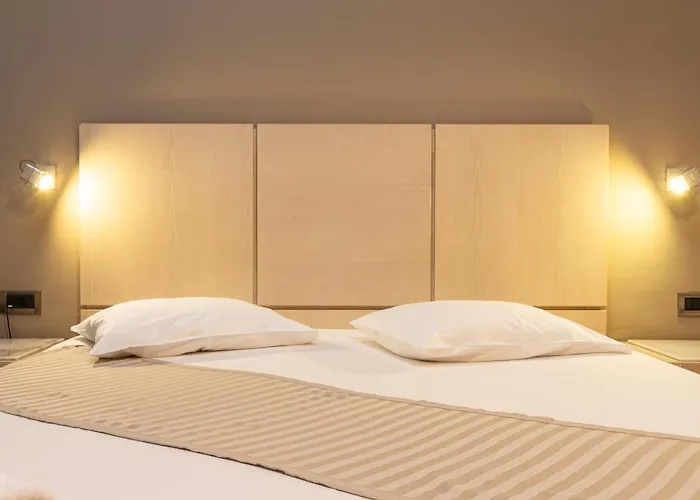 Szálloda Plaza 3*