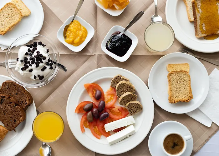 Plaza 3* لوتراكي