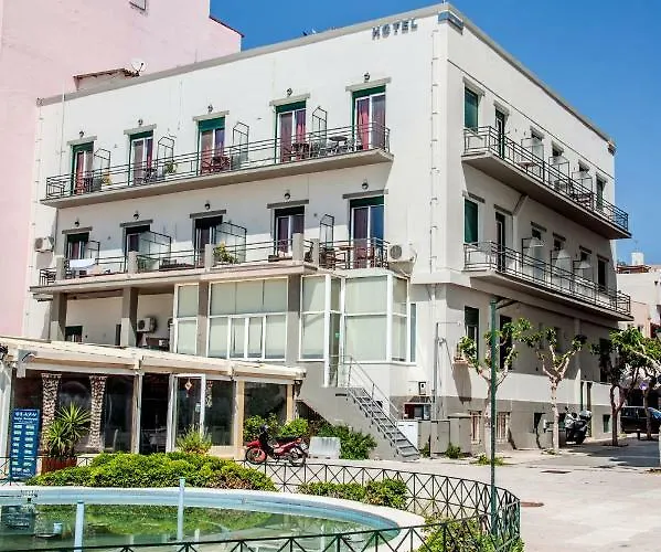 Plaza 3* لوتراكي